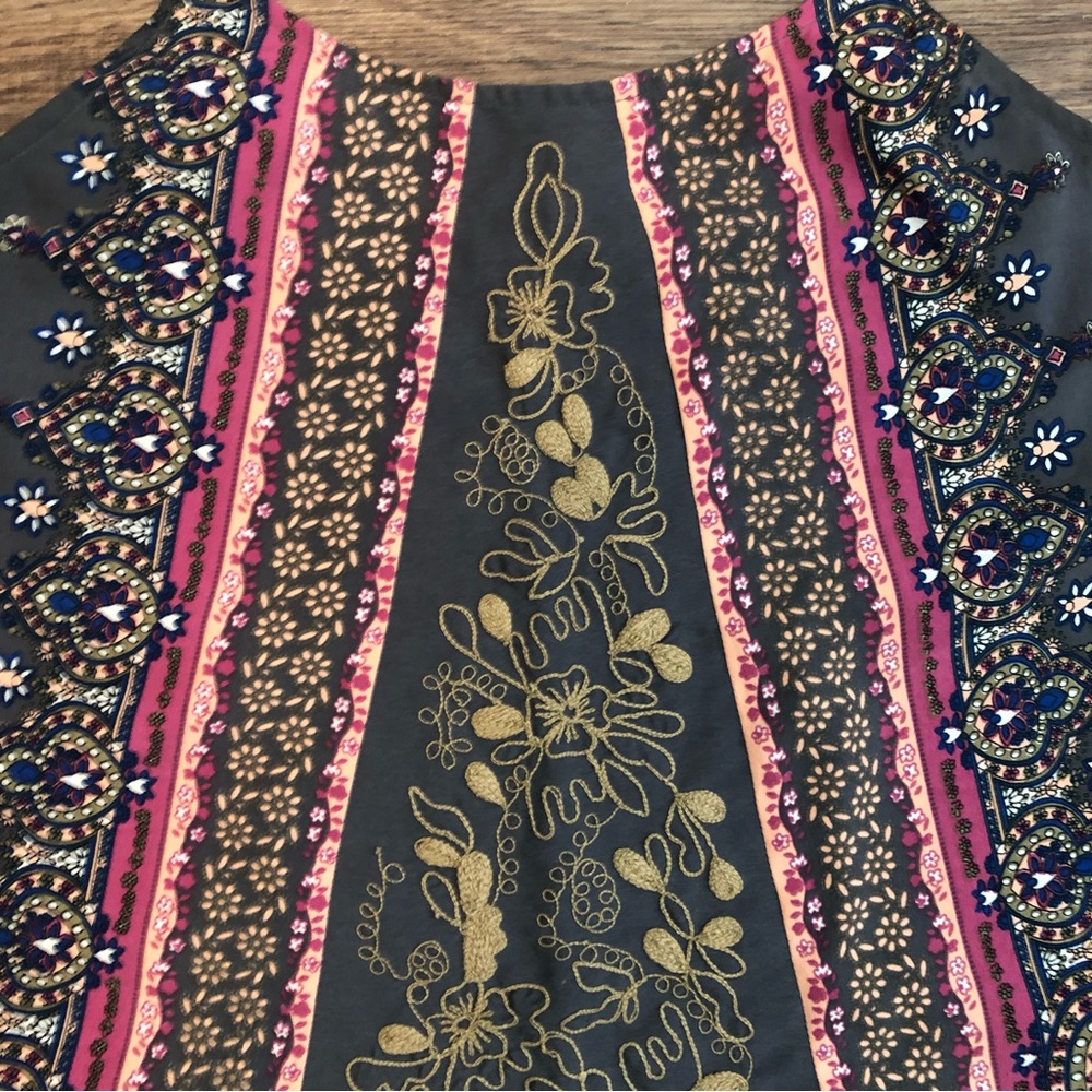 Gimmicks Boho Tank Top Embroidered Floral - Picture 4 of 7